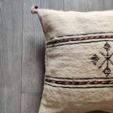 Off-white Berber cushion with wool pompom