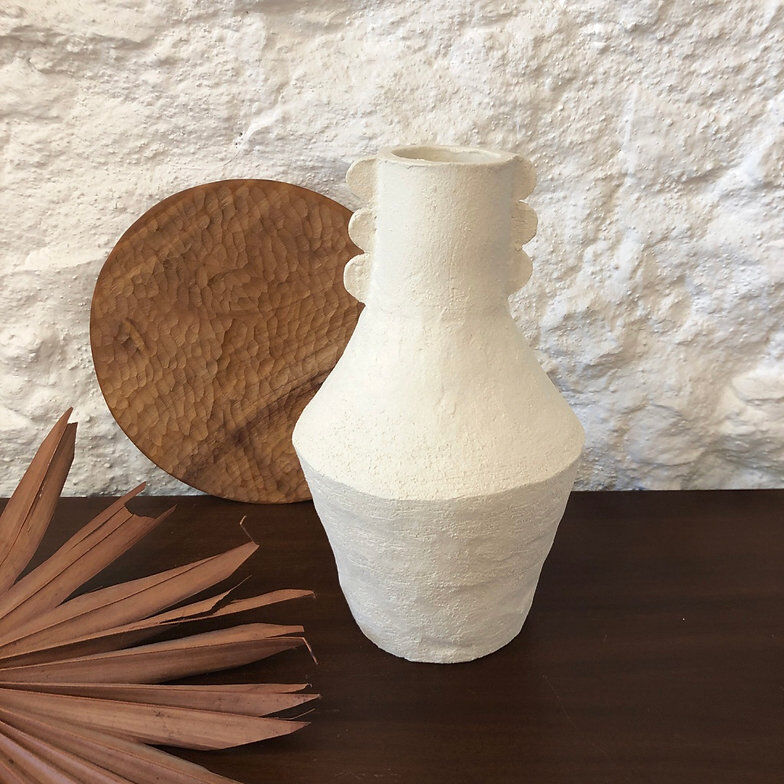 White totem vase - Cassandre Bouilly