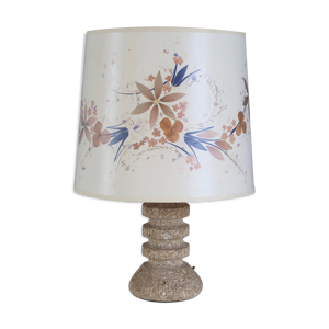 Lampe en pierre, abat-jour