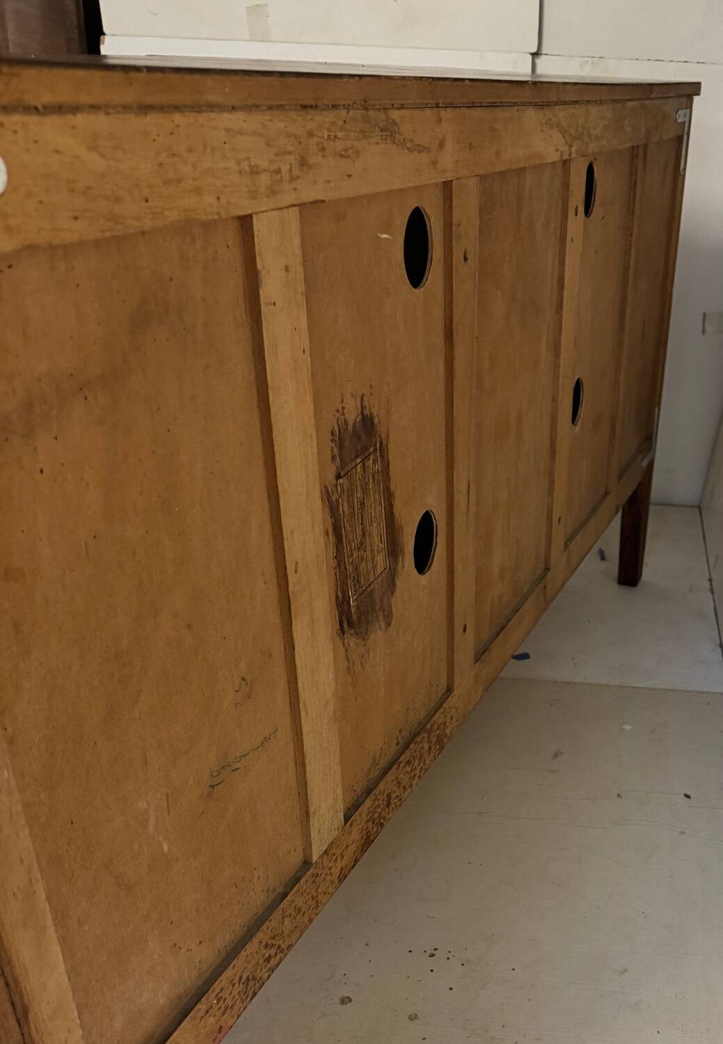Vintage sideboard with splayed legs