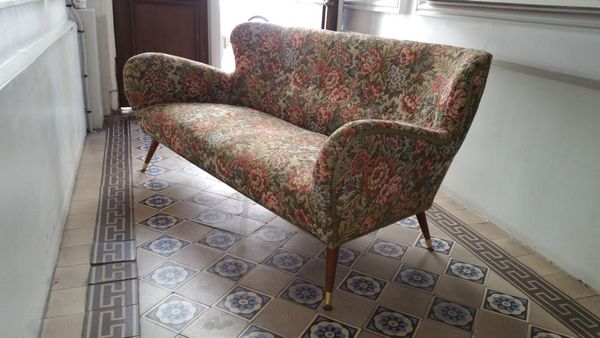 Paire de fauteuils organiques années 50-60