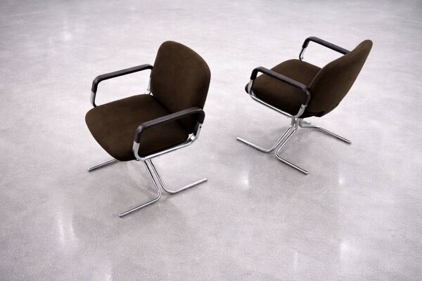 Pair of Vintage Mid-Century German Modern Fabric&Aluminum Chairs Mauser