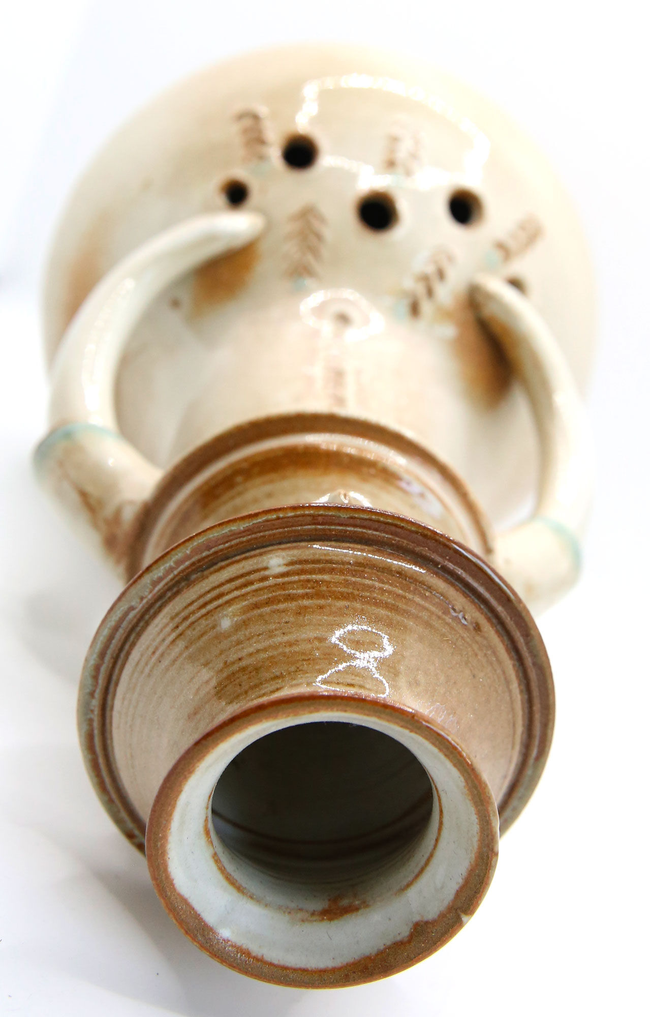Vase et pique-fleurs anthropomorphe des potiers Thierry et Chantal Robert, années 70