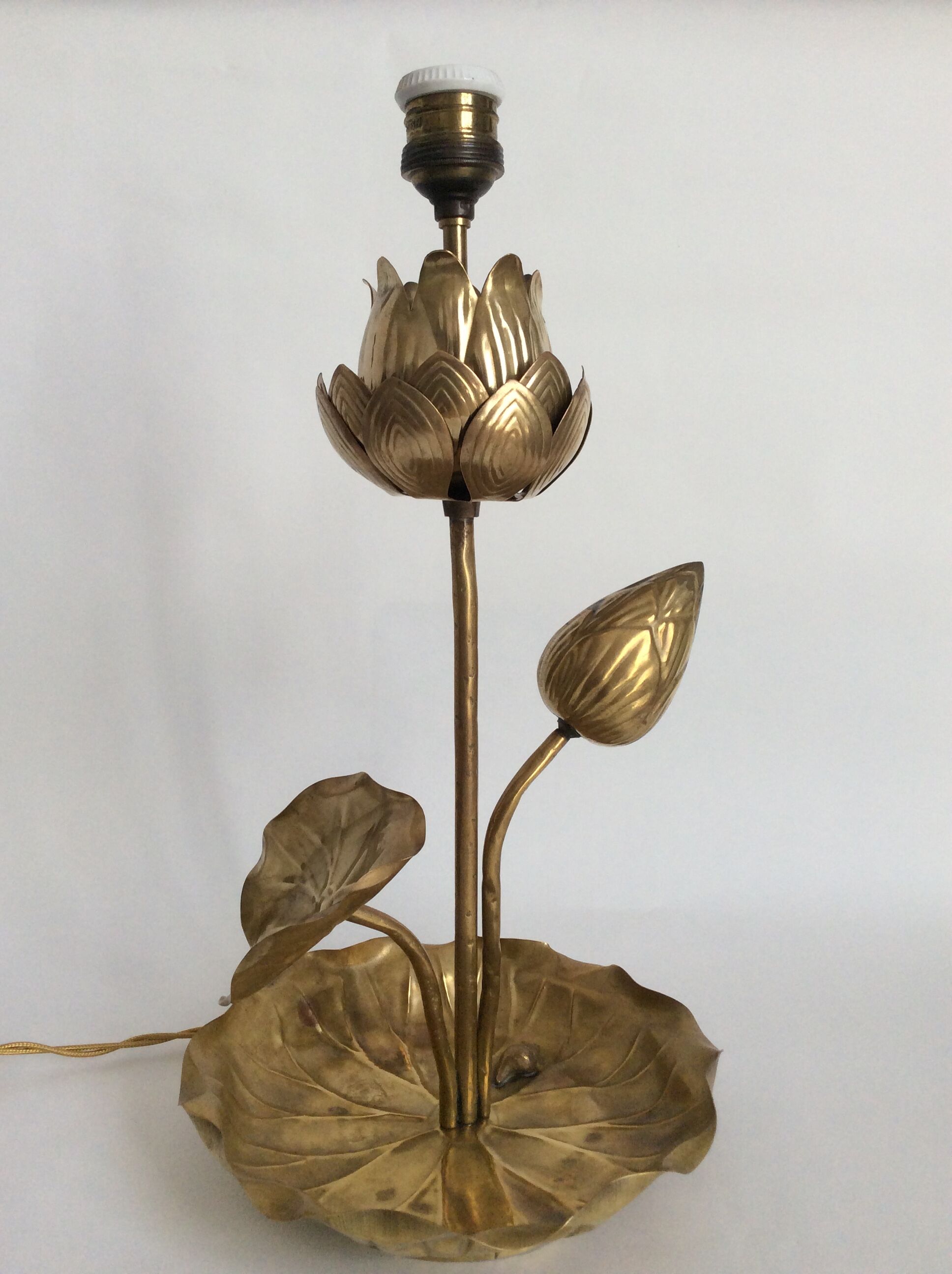 Table lamp "lotus flower" style hollywood regency