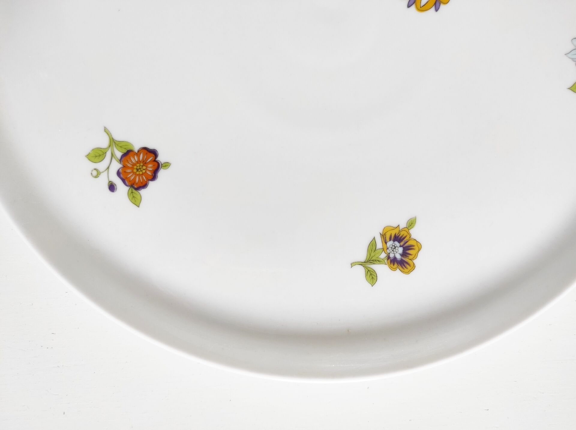 Plat bavaria Saint Amand fleurs imprimées