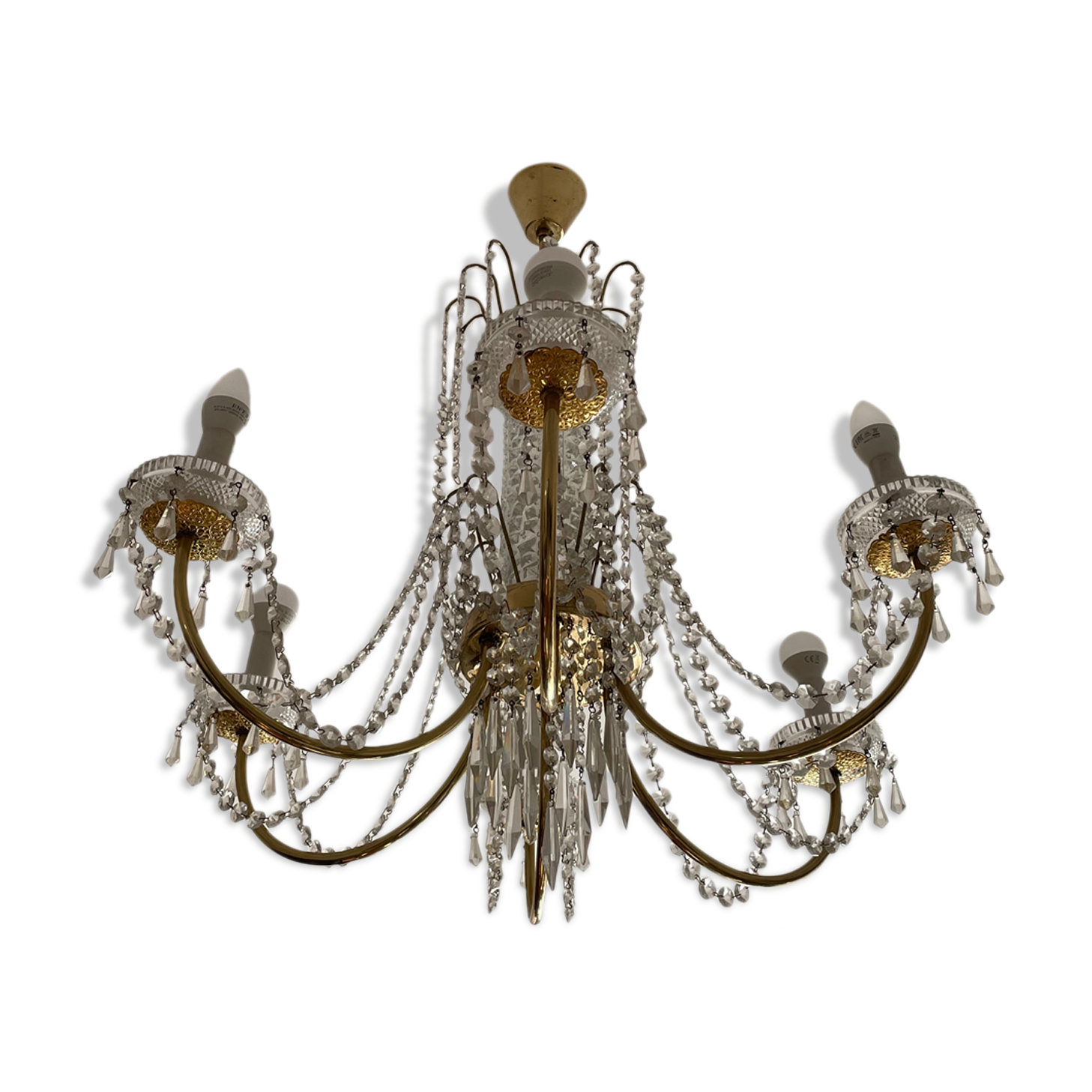 Chandelier with brass and glass grapevines