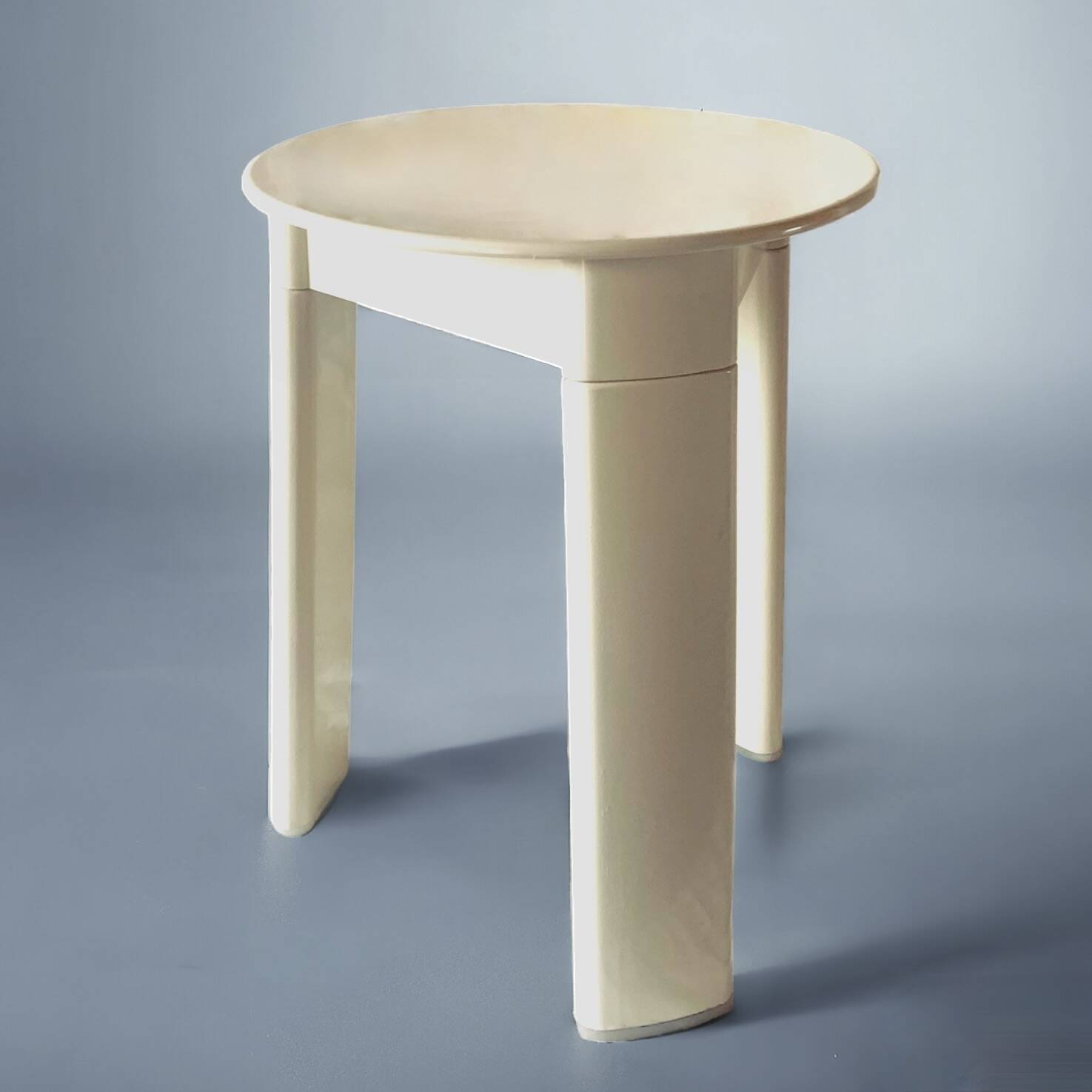 Vintage white plastic tripod stool Gedy - design Olaf von Bohr