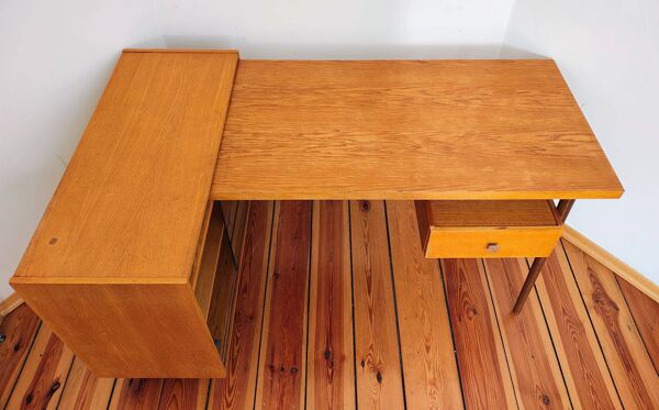 Bureau d'Up Zavody, ancienne Tchécoslovaquie, années 1960