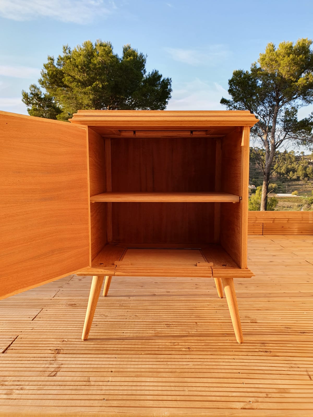 Vintage sideboard with compass feet