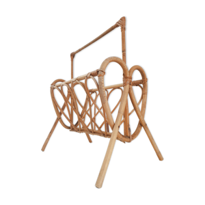 porte-revues en rotin