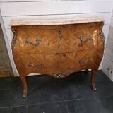 Louis XV style curved chest of drawers in marquetry