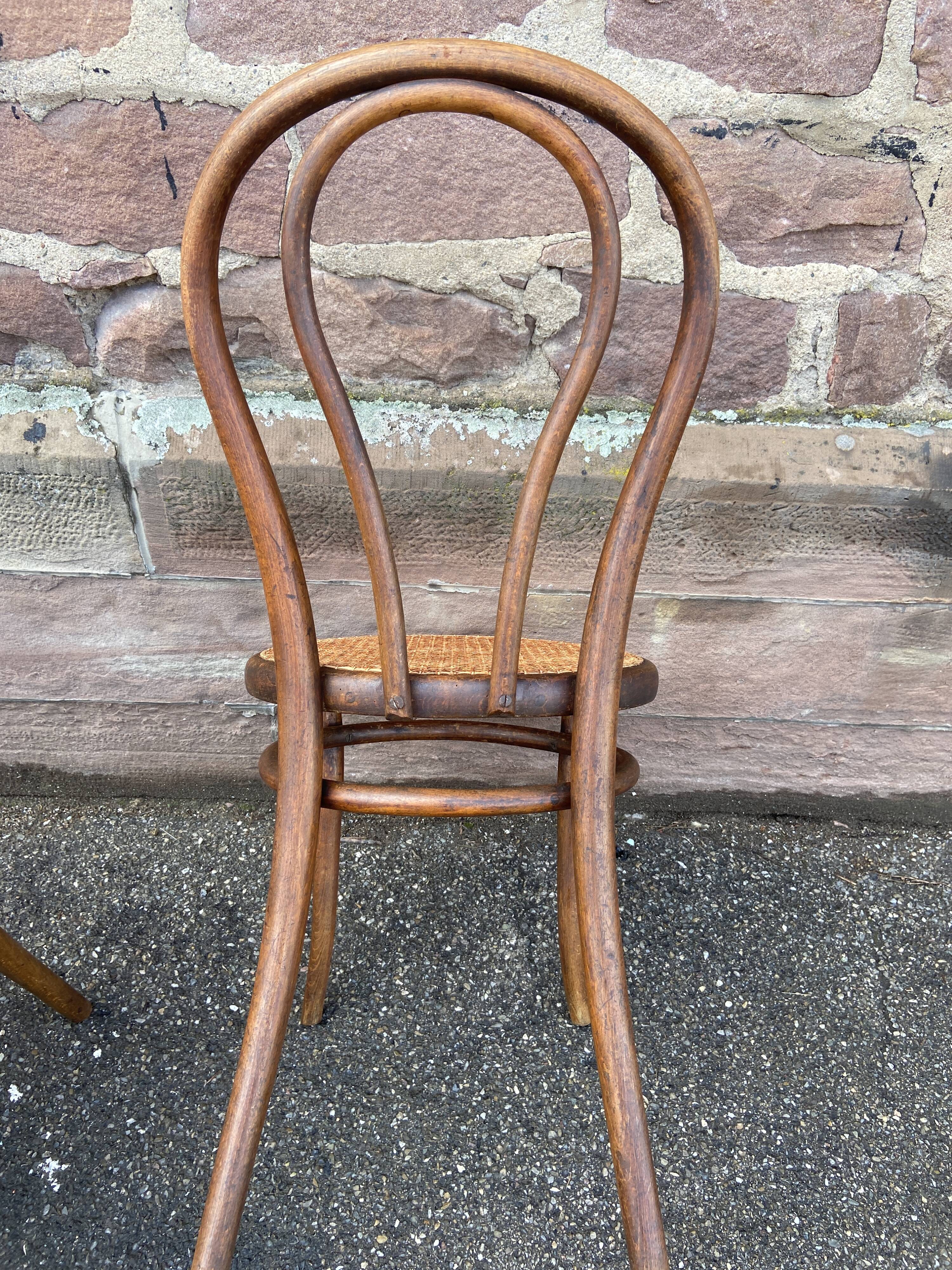 Lot of 4 chairs mismatched bistro curved wood