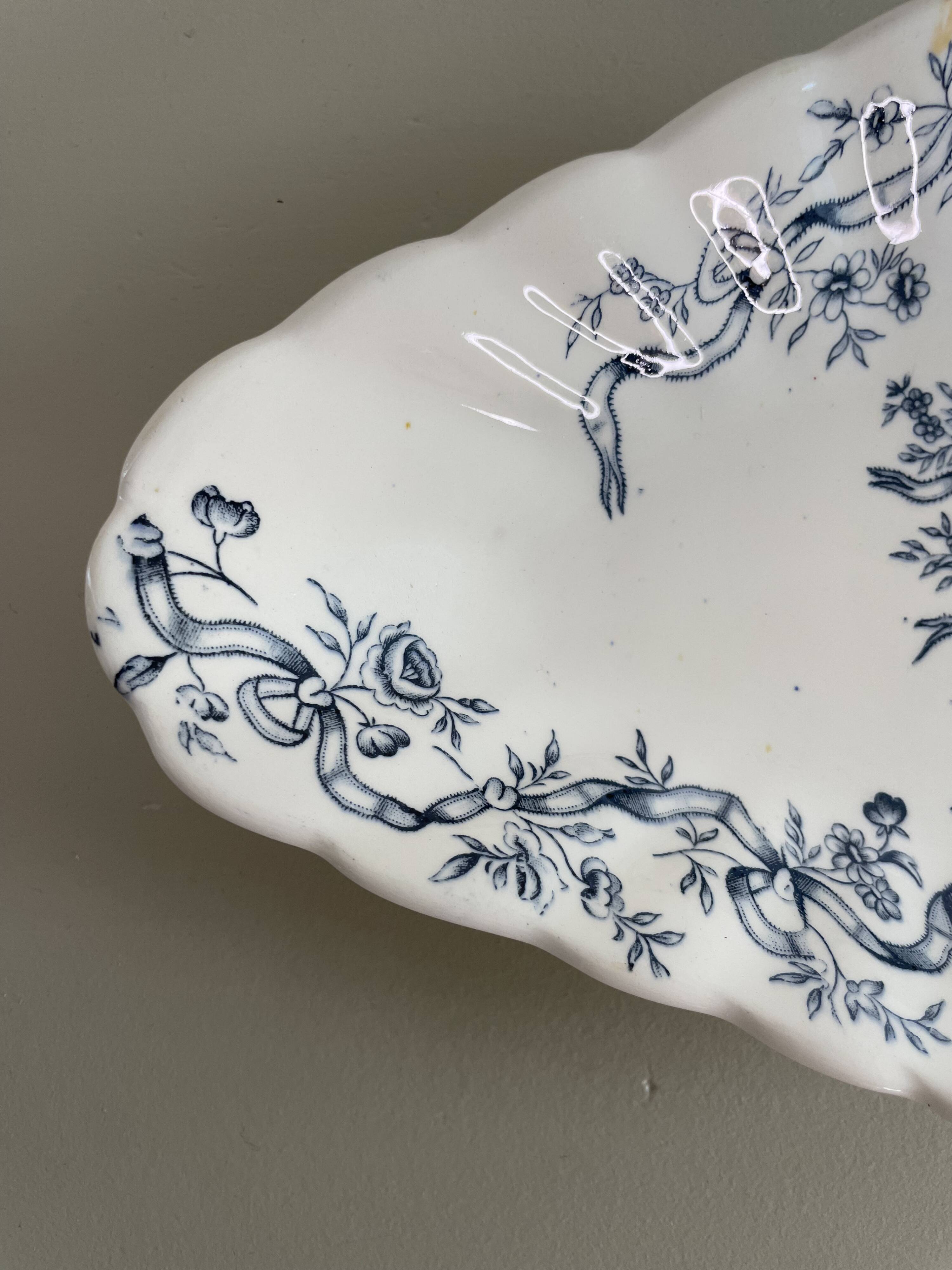 Longchamp ironstone dish Ribbon model