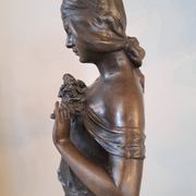 Sculpture femme art nouveau en bronze