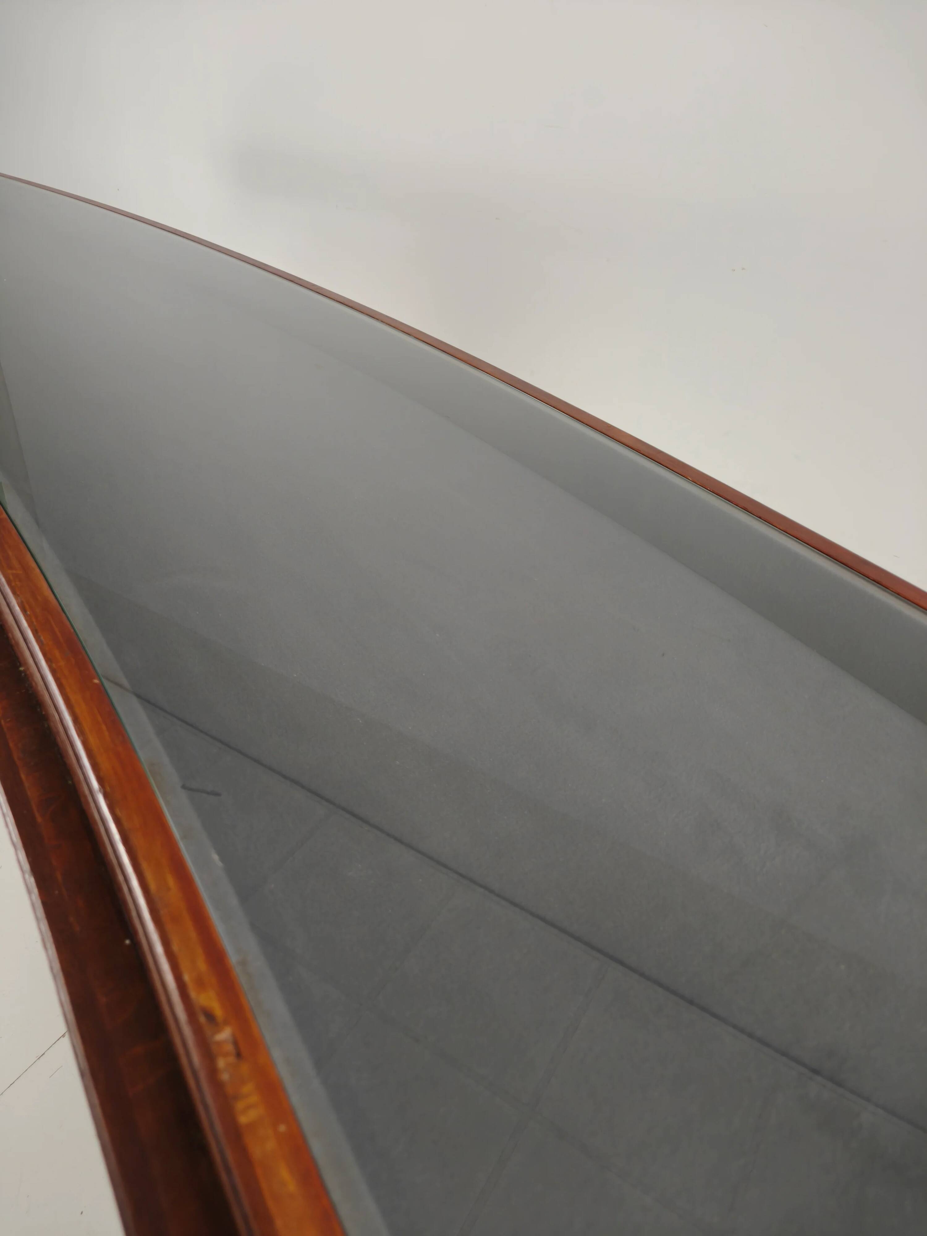 Oak museum display cabinet (1940s–50s) – horizontal curved model