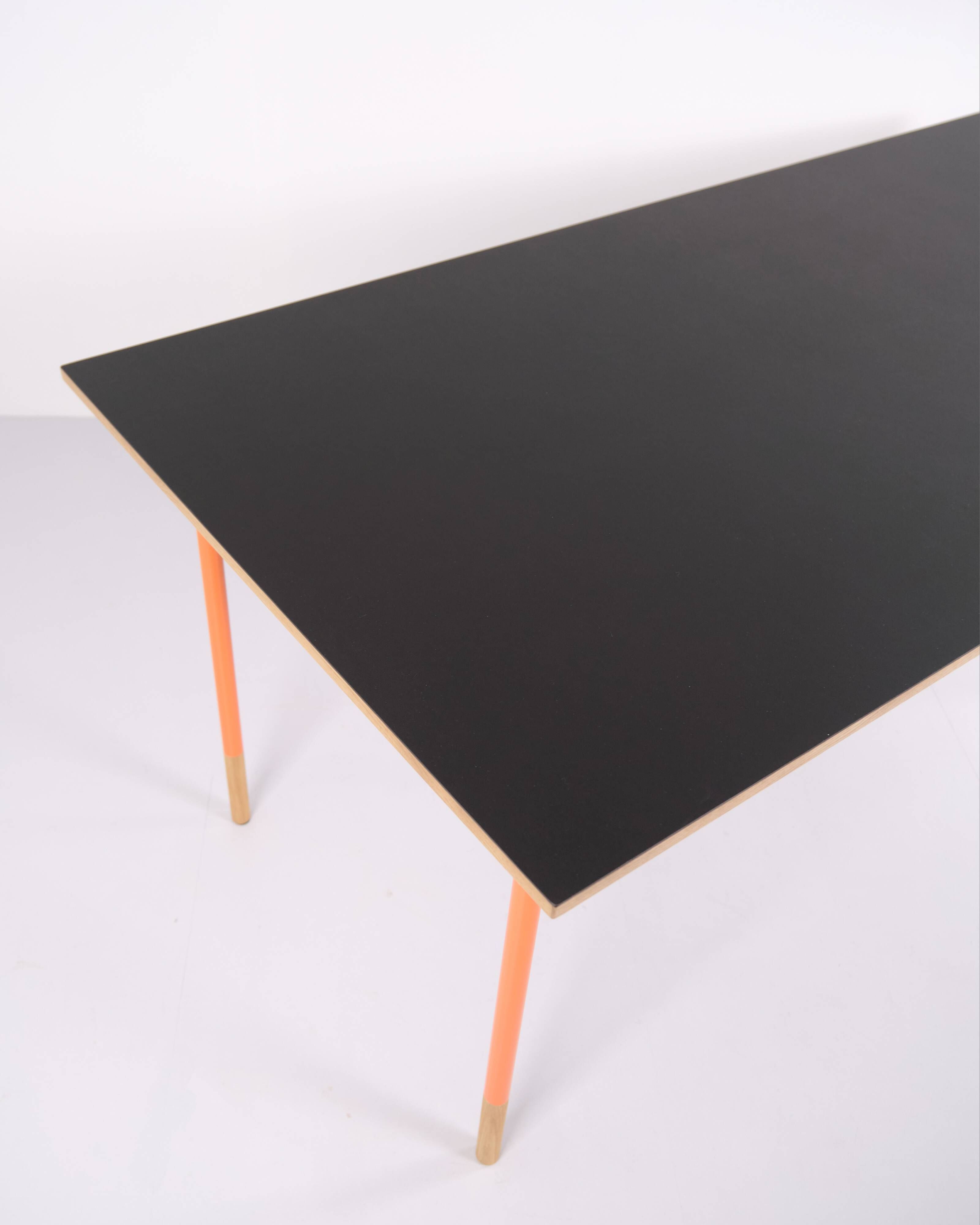 Table à manger Nyhavn – Finn Juhl – Maison de Finn Juhl – linoléum gris – pin de l'Oregon – 2015