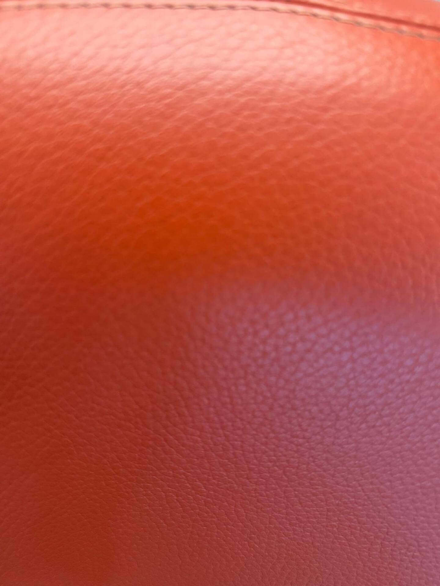 Fauteuil Nuage Roche Bobois en cuir, en état neuf.