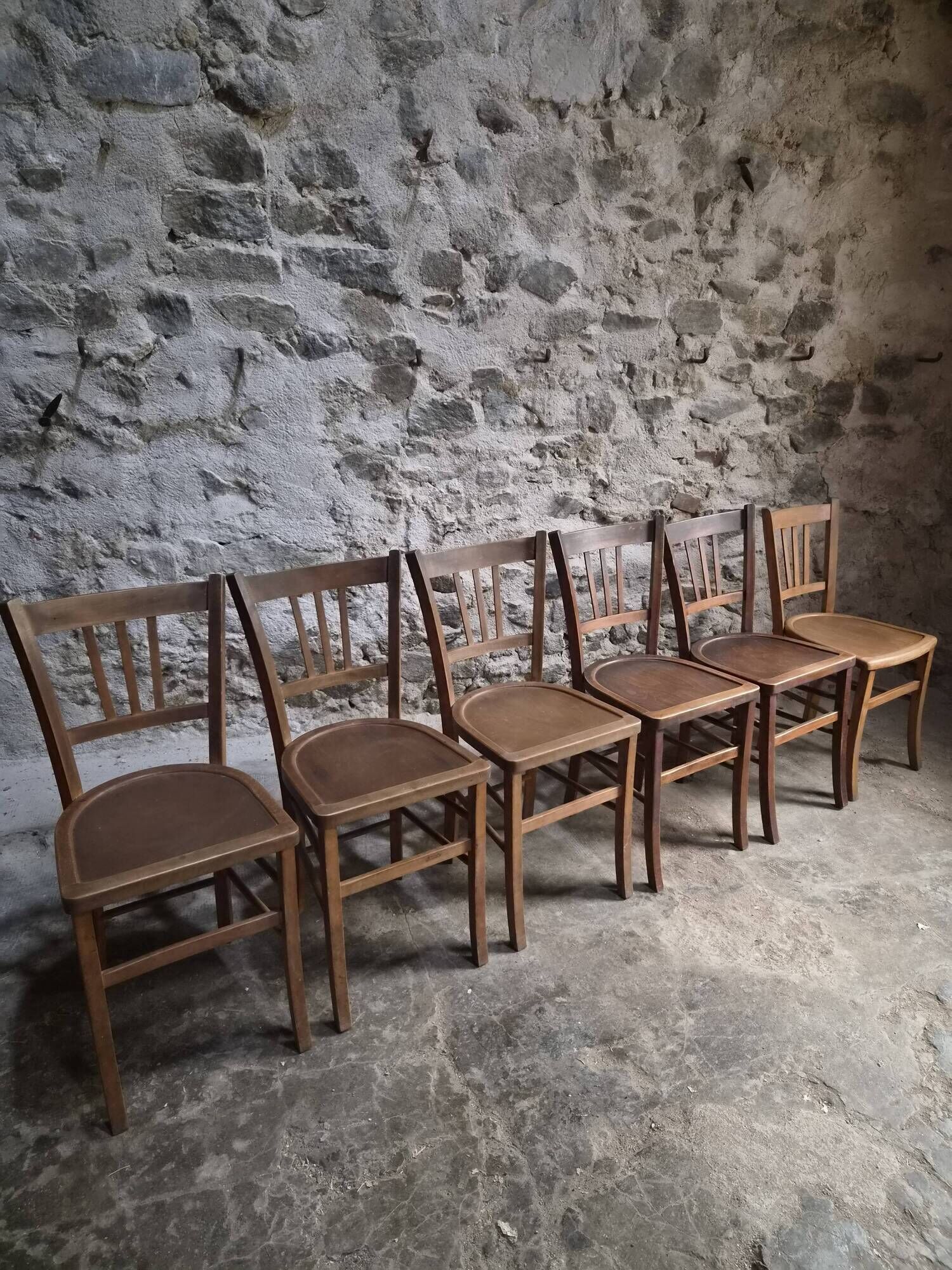 Set of 6 vintage French bistro chairs – Beech, 1950s