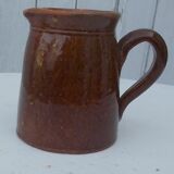 Sandstone pitcher