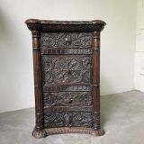 Commode XIXème pin noirci sculpté