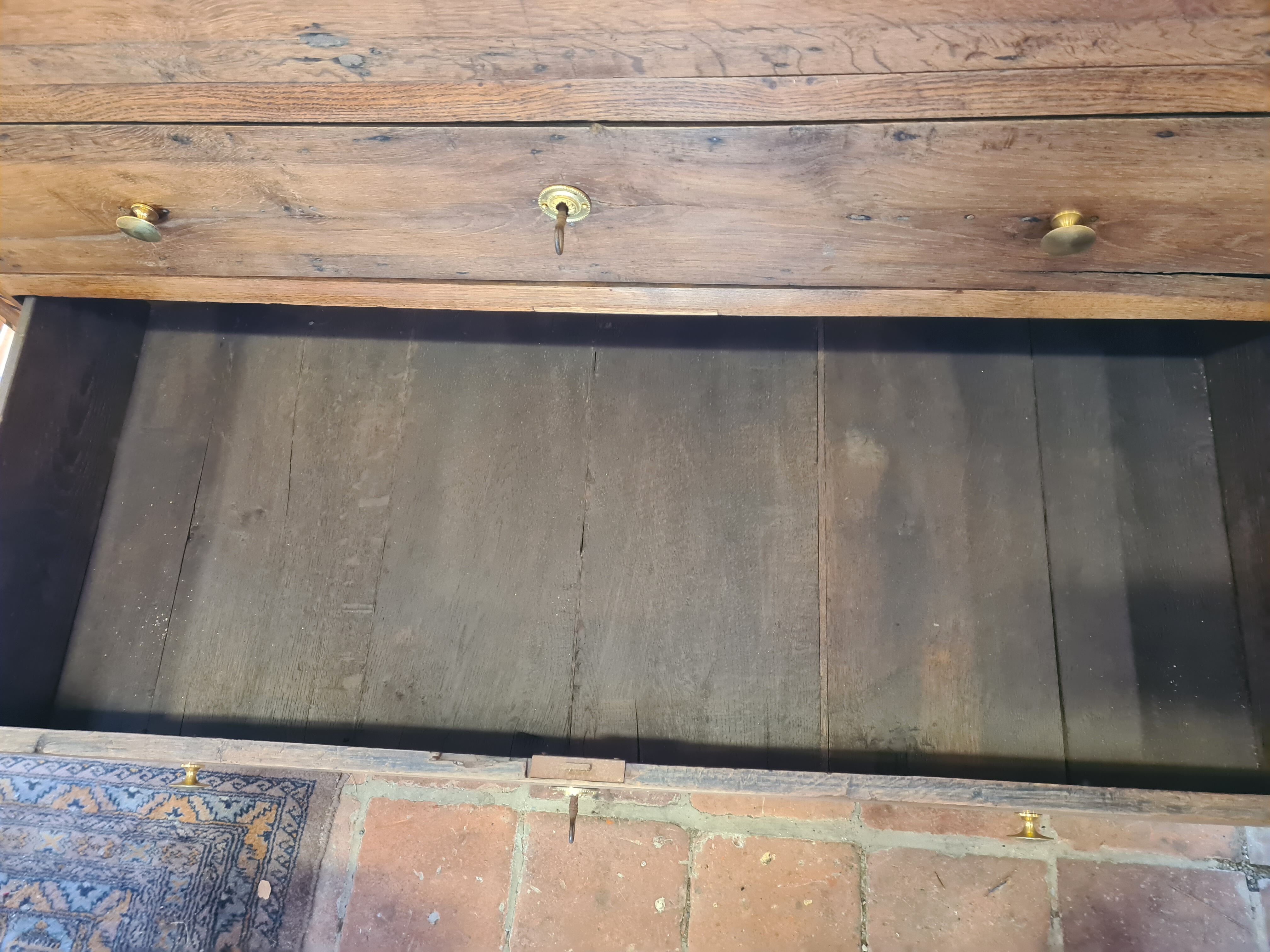 18th oak chest of drawers