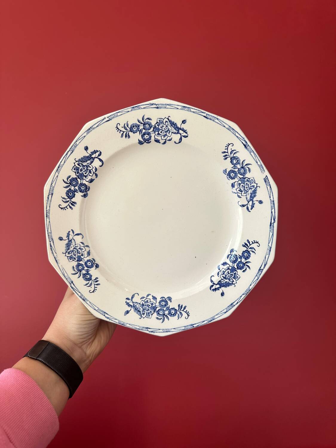 Antique mounted plates