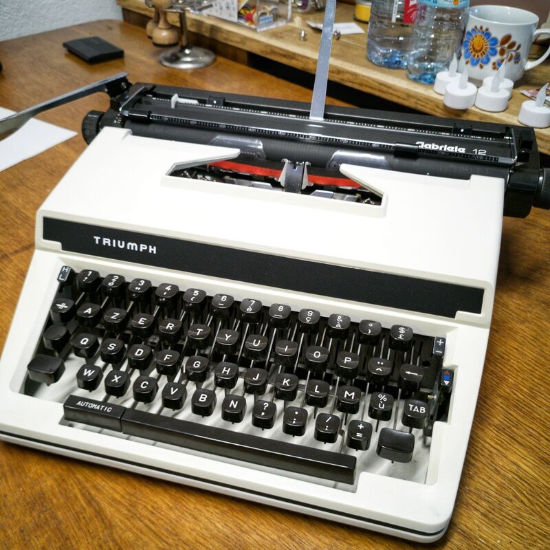 Triumph Adler typewriter - Gabriele 12 | Selency