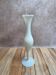 Small single-flower vase in white opaline – Vintage elegance