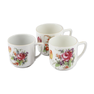 Lot de 3 tasses anciennes