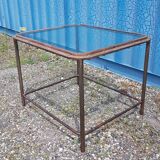 Table avec ancien hublot de bateau en  laiton avec piètement en fer / 100 x 85 x 76 cm