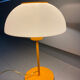 Lampe champignon vintage métal laqué orange et plastique blanc