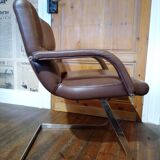 Deux fauteuils cuir et chrome 1970