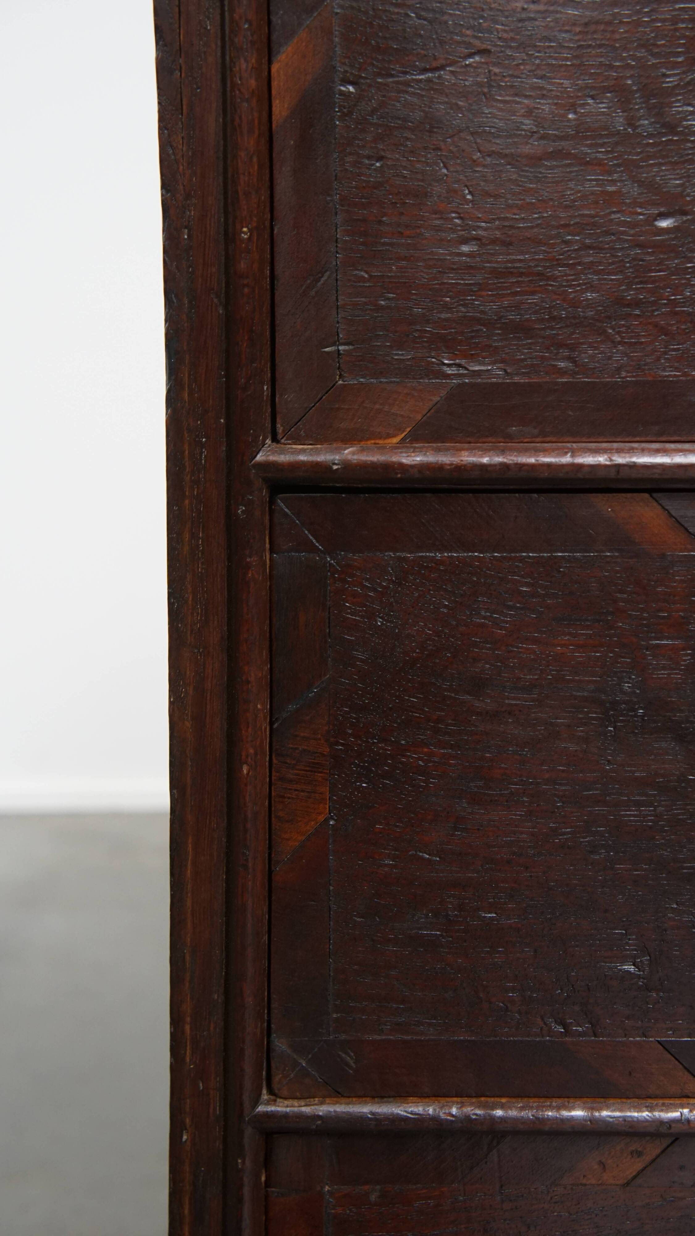 Early Georgian English Antique Oak Chest of Drawers