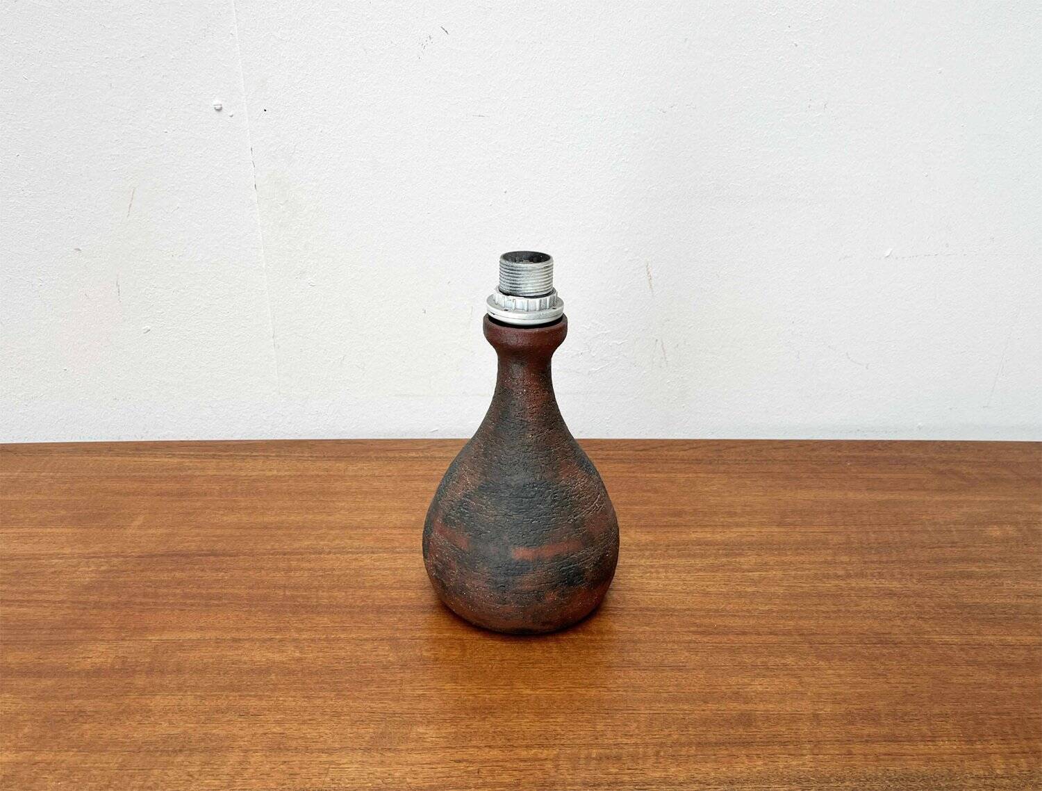 Brutalist mid-century pottery table lamp by Gerhard Liebenthron, 1960s.