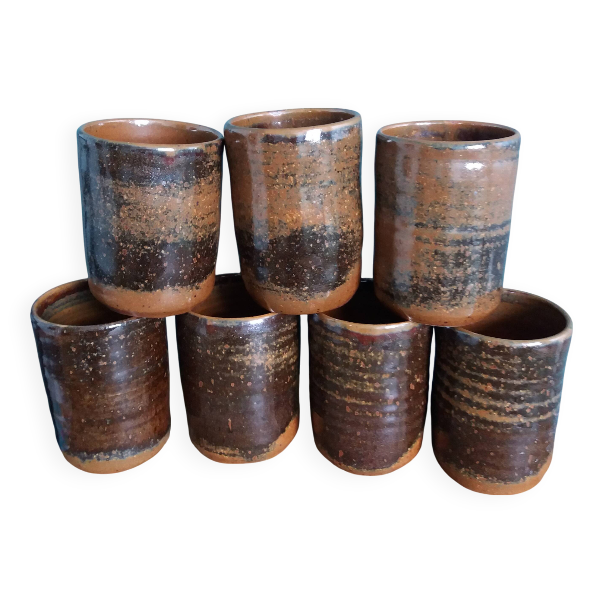 Tasses verres en grès artisanal, signés, Abbaye de Fontgombault