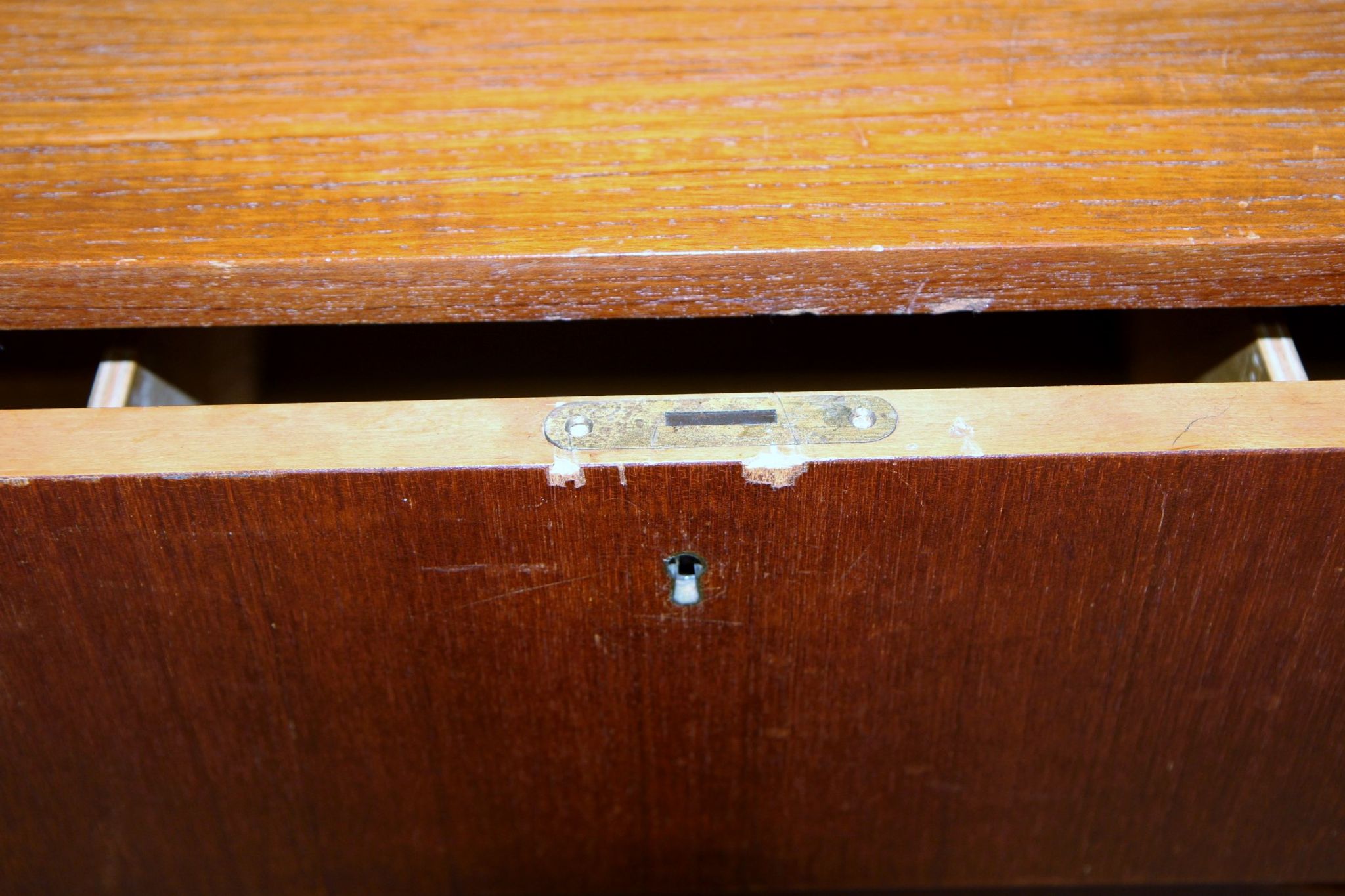Commode-chiffonnier "Tallboy" en teck, Suède, 1950
