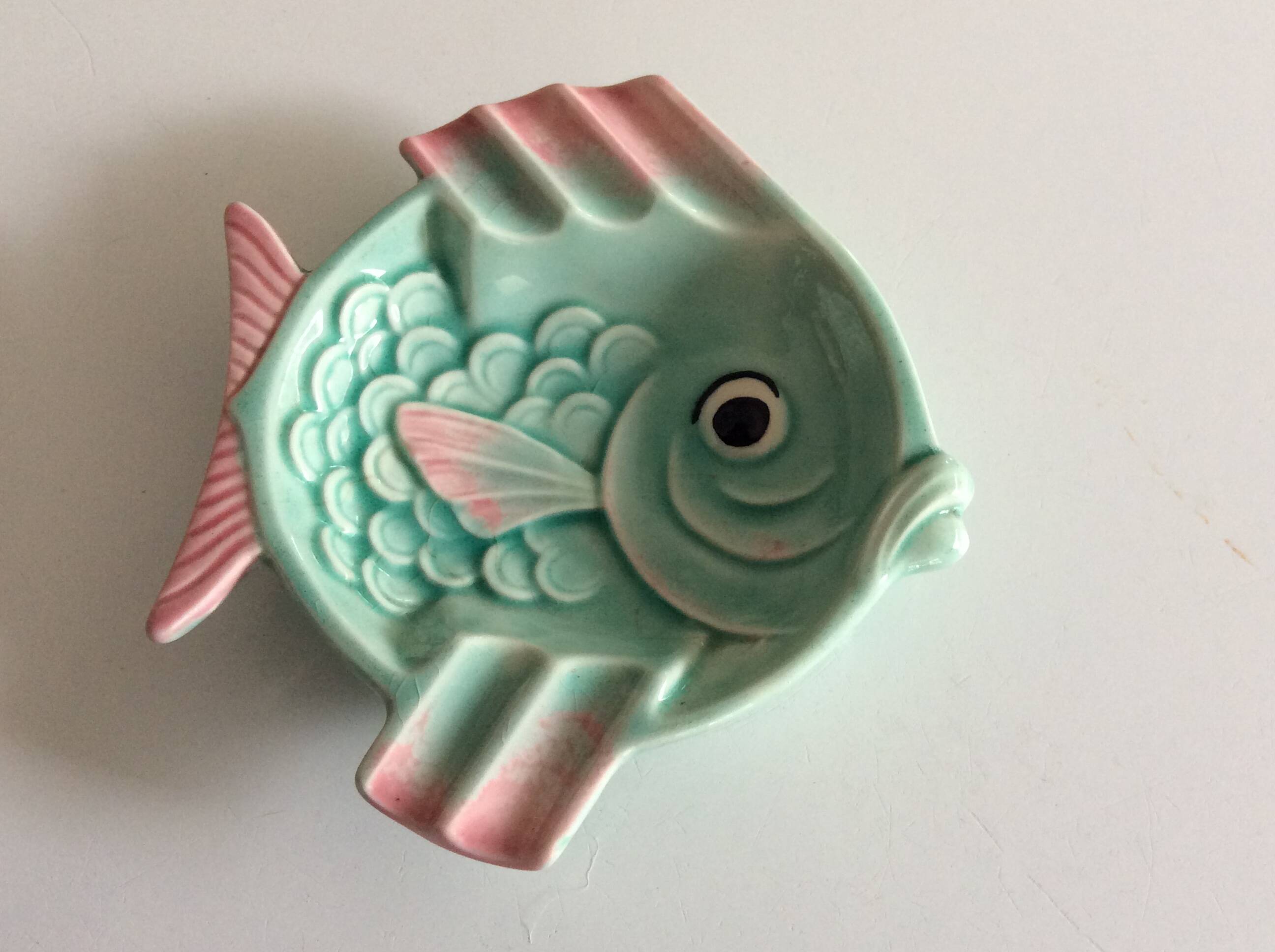 Fish ashtray