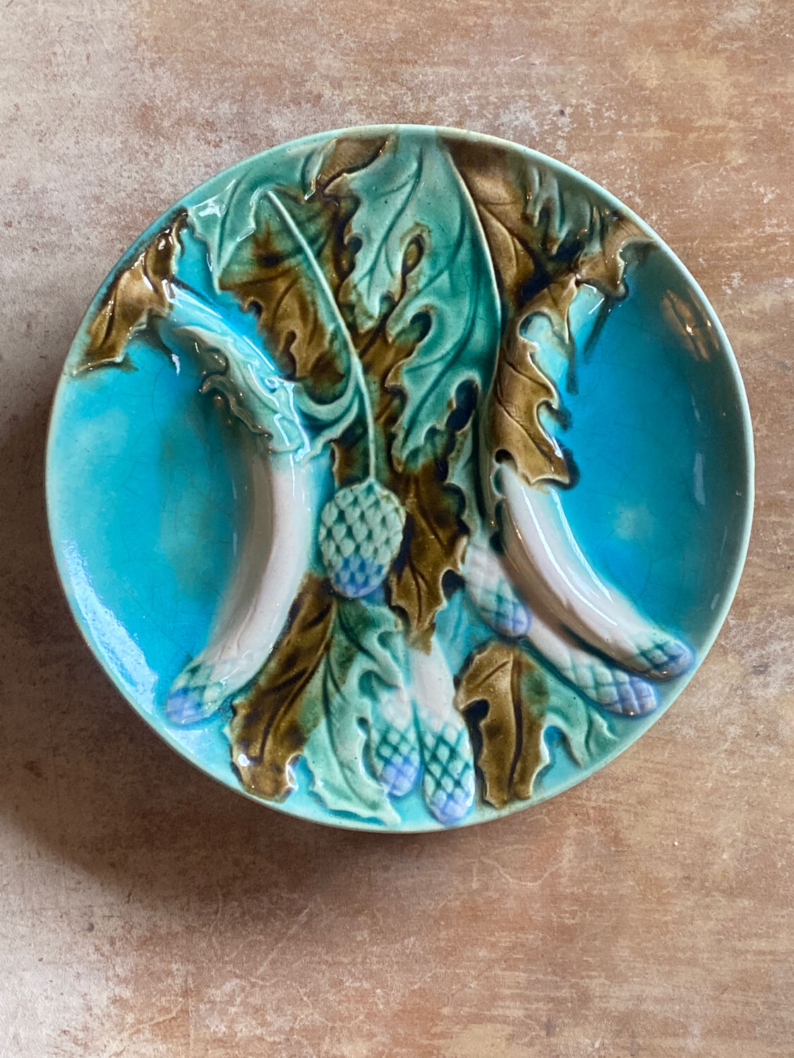5 asparagus plates in slip