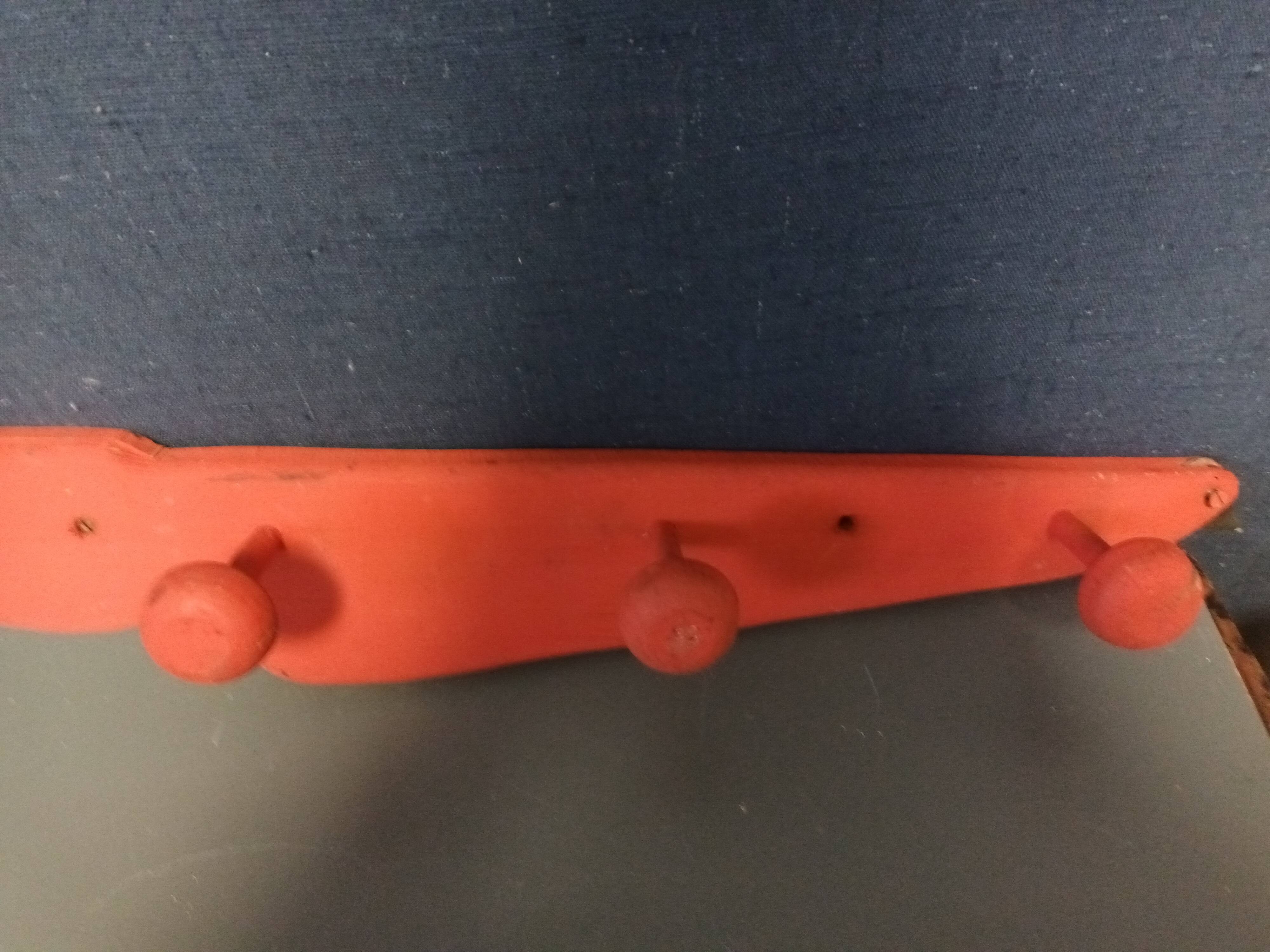 Wall coat rack