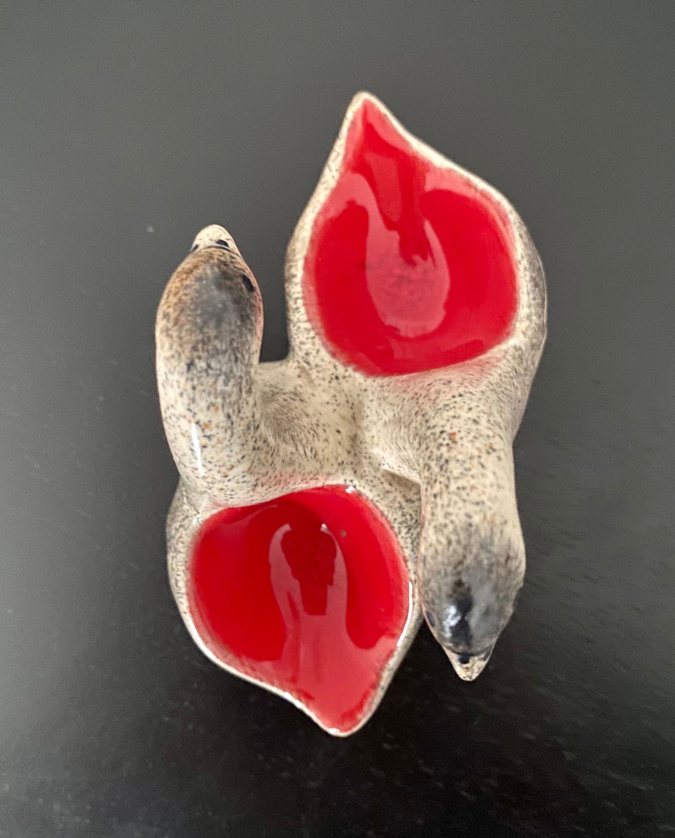 Duo goose-shaped goose and pepper shaker in ceramic