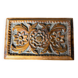 Boîte gravée en bois