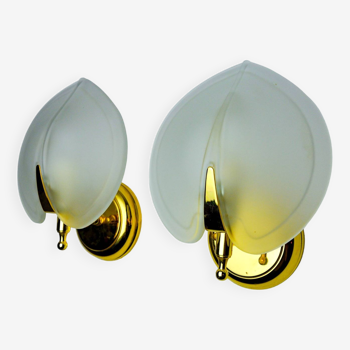 Pair of "leaf" wall lights, smoked glass, Italy, 1970