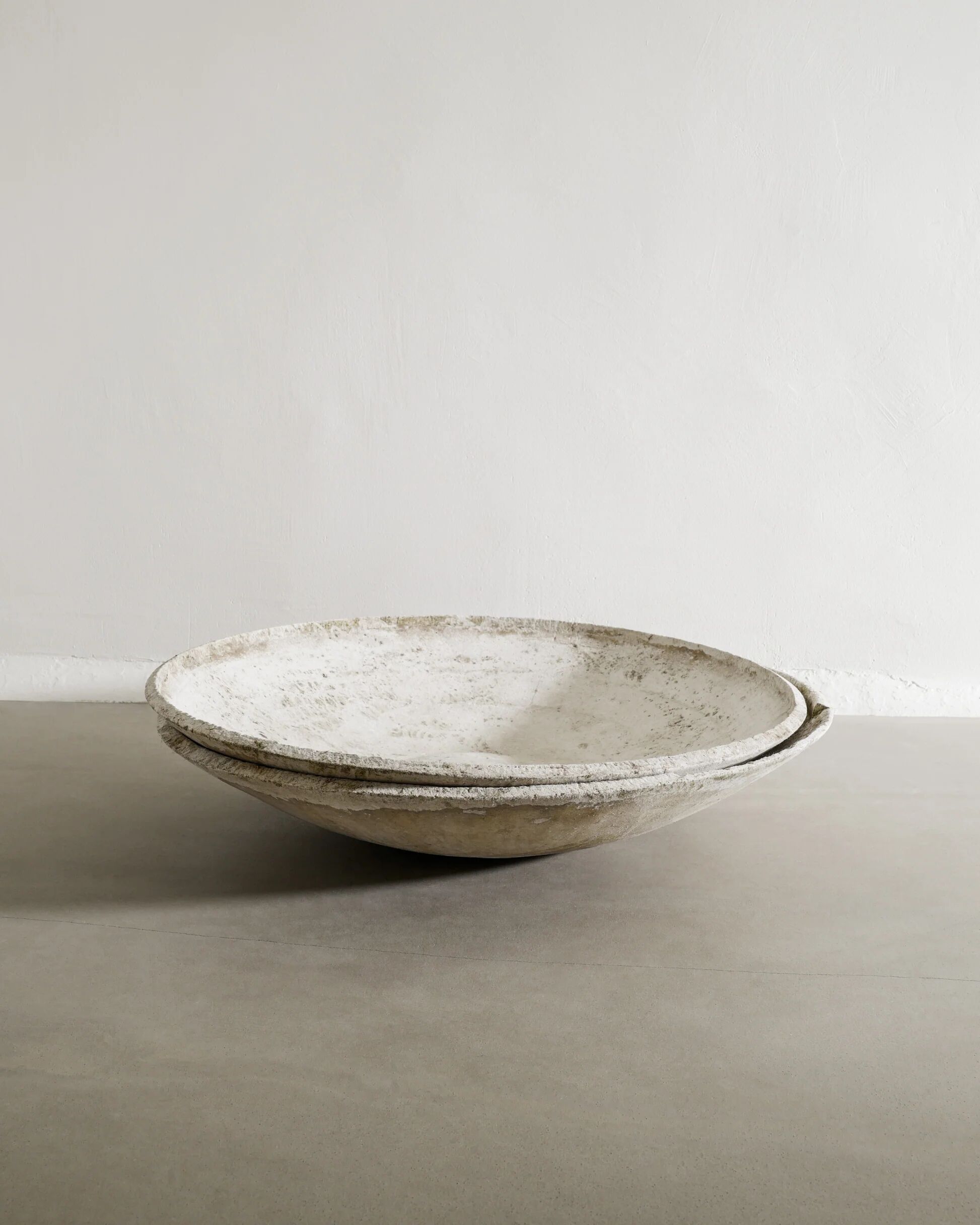 Large Mid Century Low Concrete Planter by Willy Guhl, 1950s