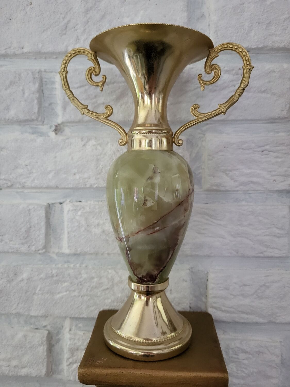 Marble vase