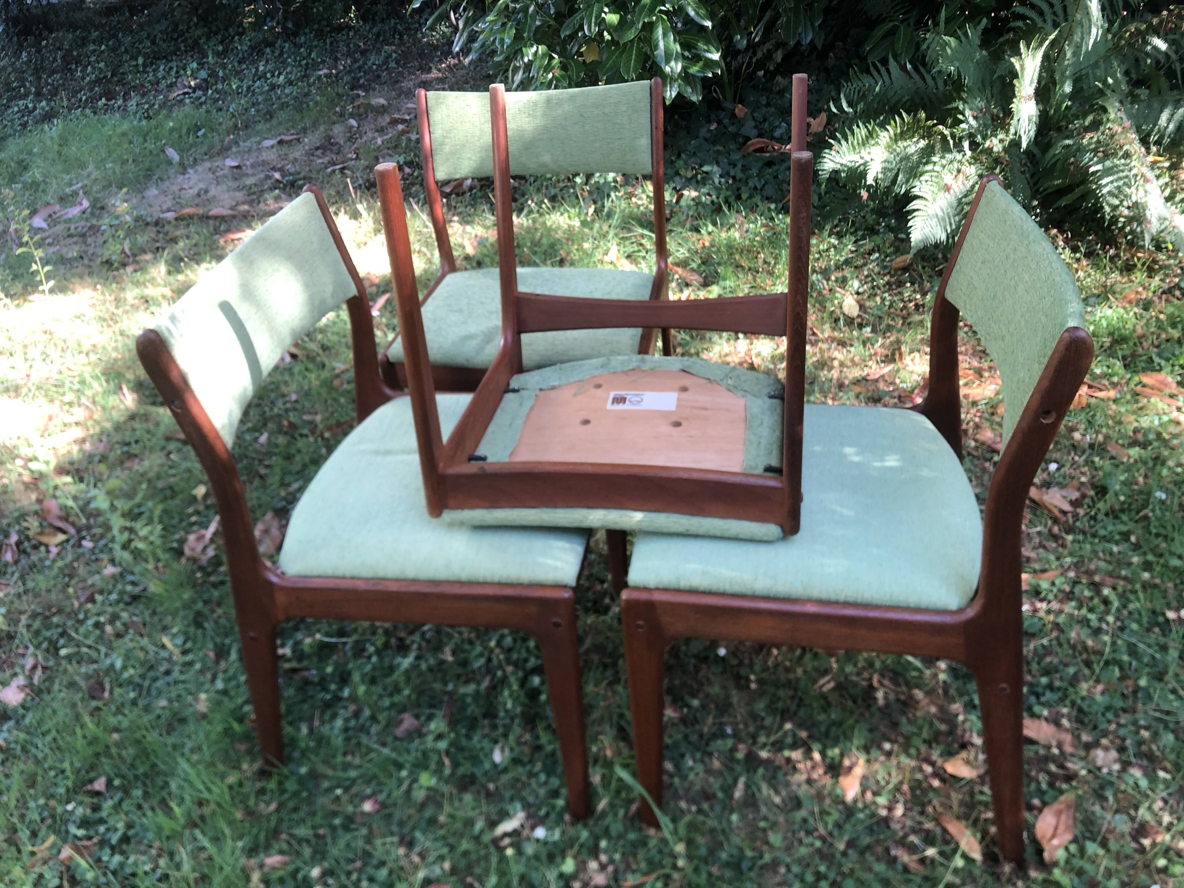 Danish Scandinavian teak chairs Uldum Möbelfabrik 60s