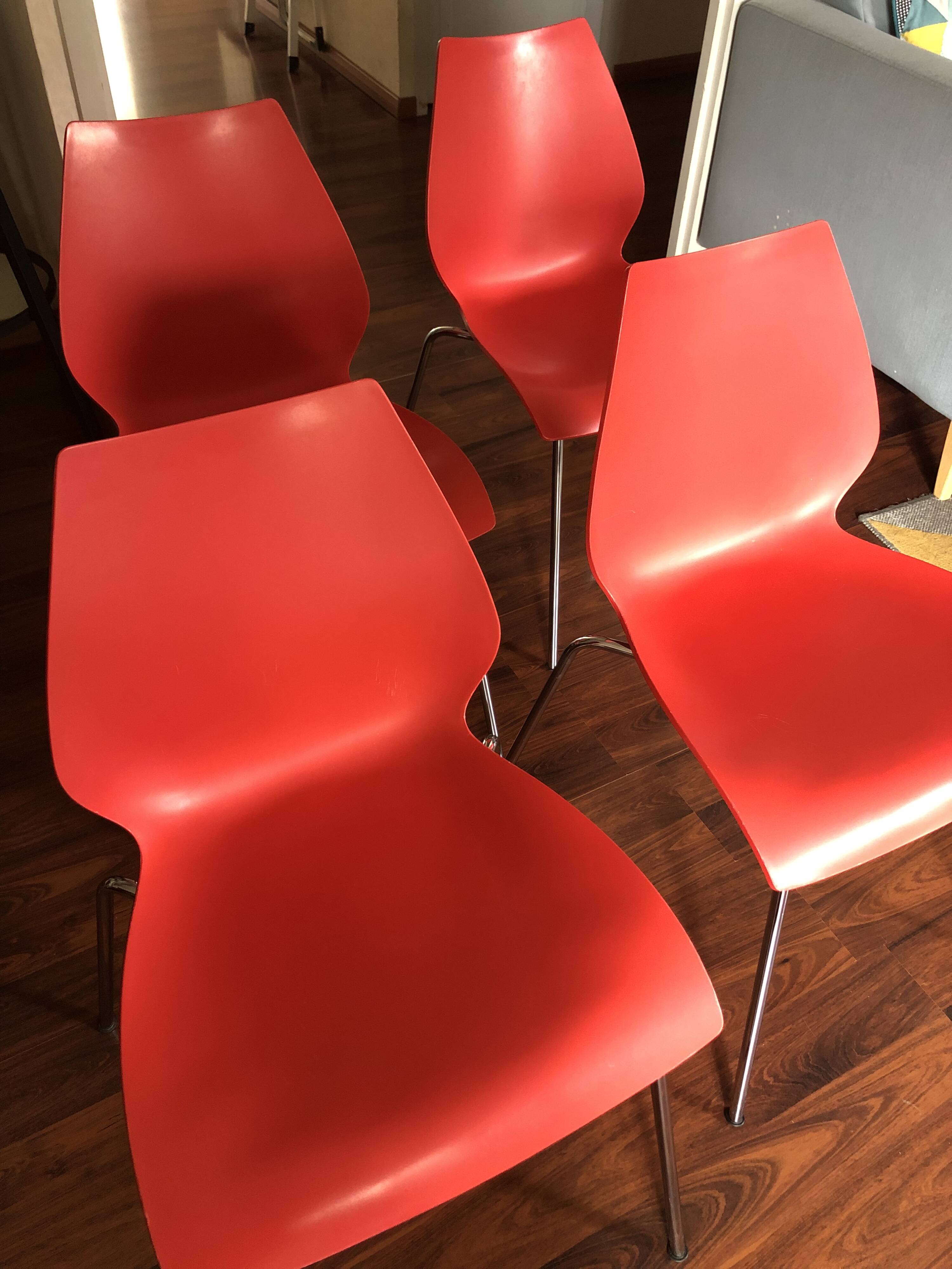 Set of 4 Kartell Maui chairs by Vico Magistretti