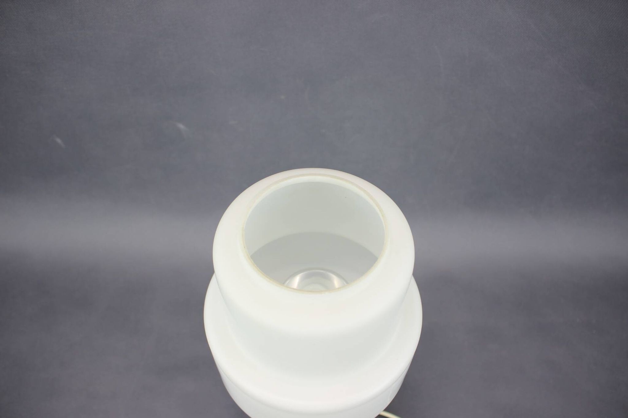 Lampe de Table en Verre Opalin et Laiton Drukov Brno, Tchécoslovaquie, 1970s