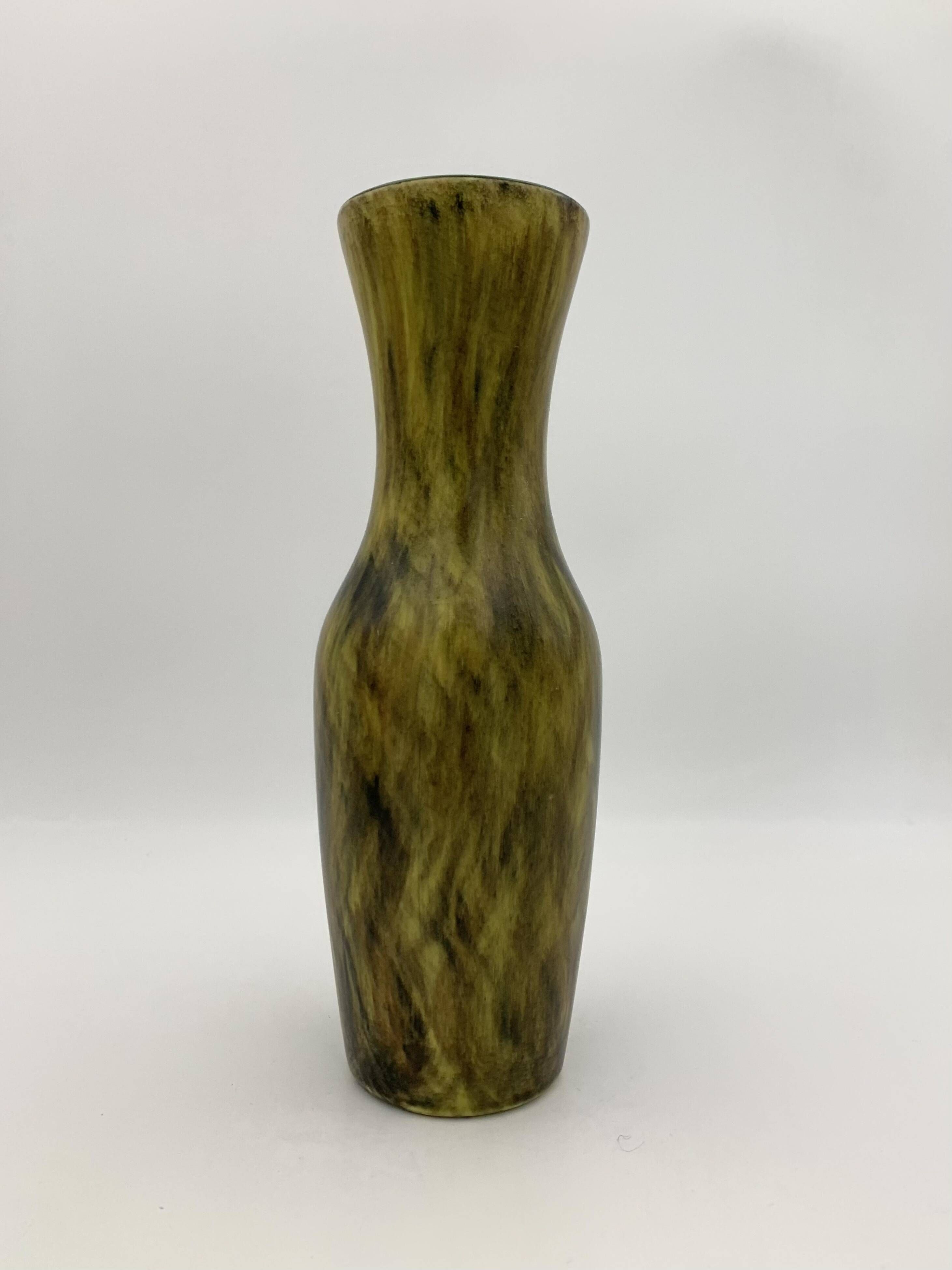 Vintage St Clement vase, hand painted, no 9079 - 1950s