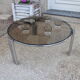 Table basse ronde chrome et verre fumé 1970