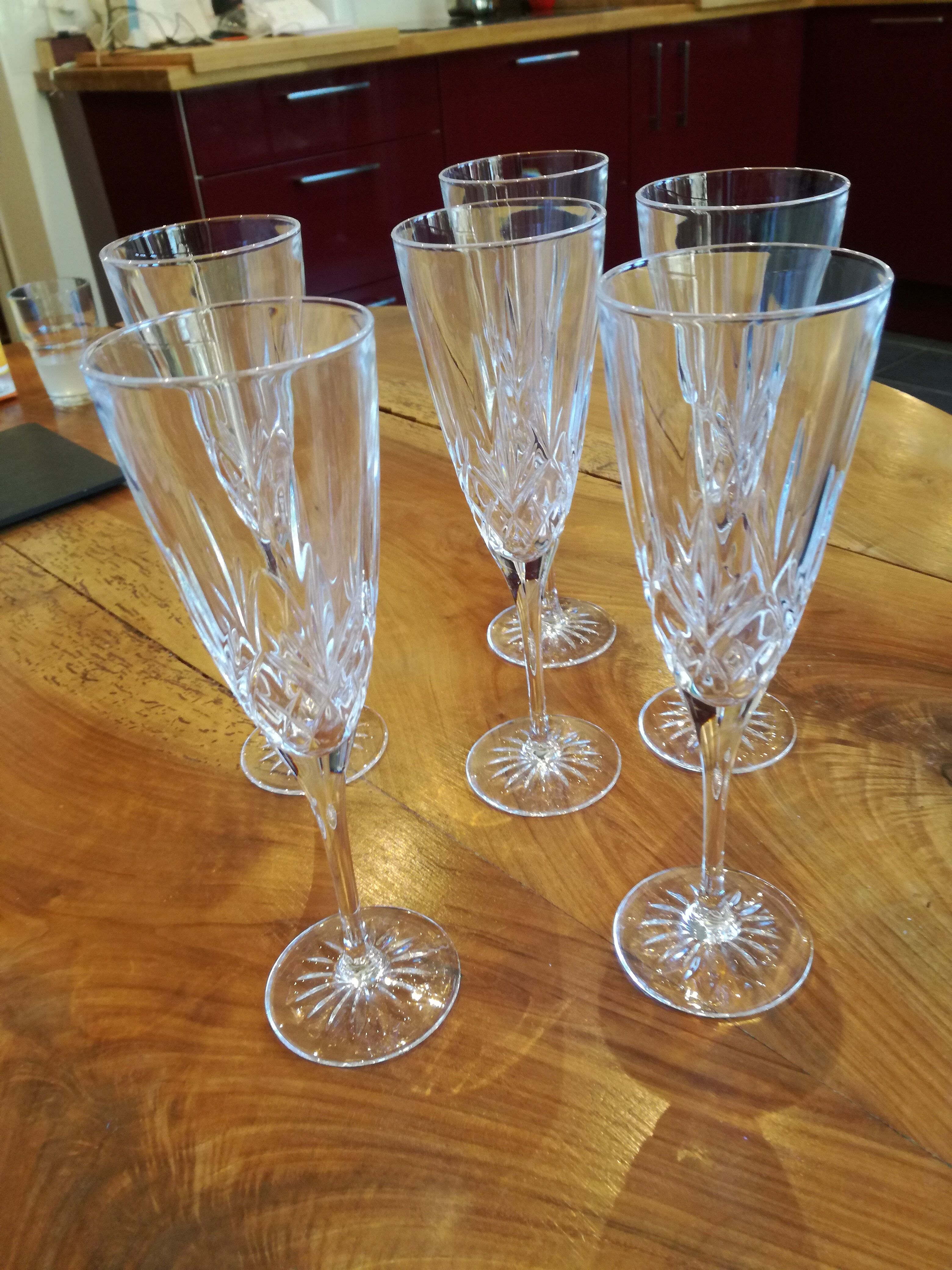 Crystal champagne flutes